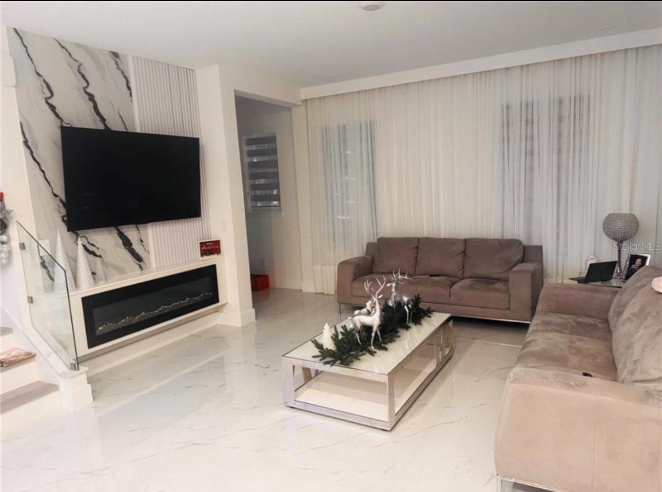 14978 LEBEAU LOOP