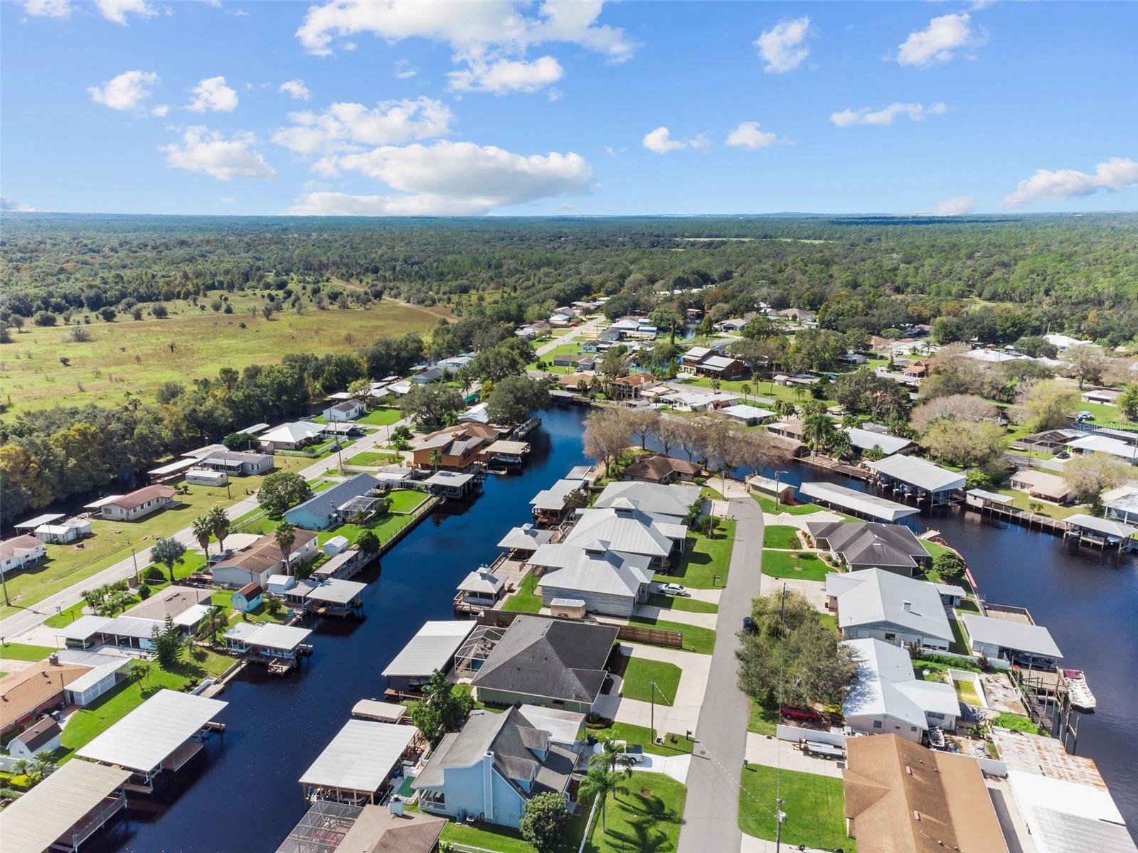 L & M ESTATES 28 - Residential