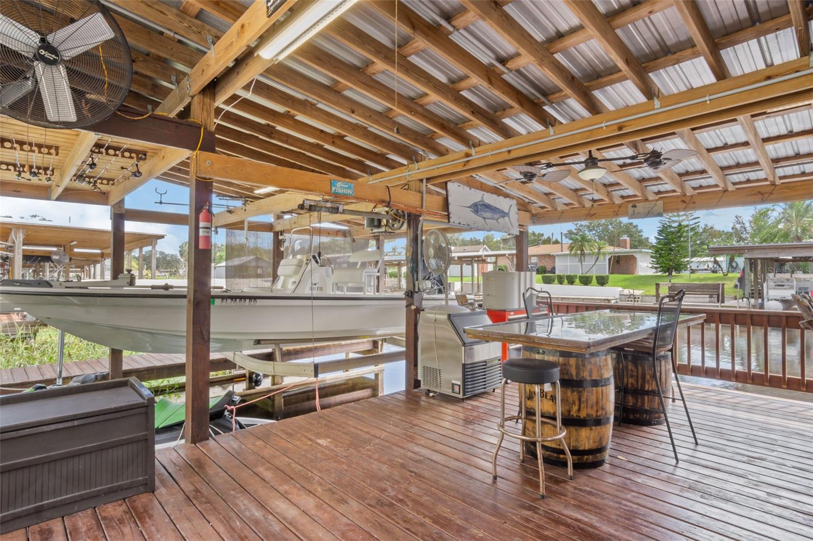 L & M ESTATES 28 - Residential