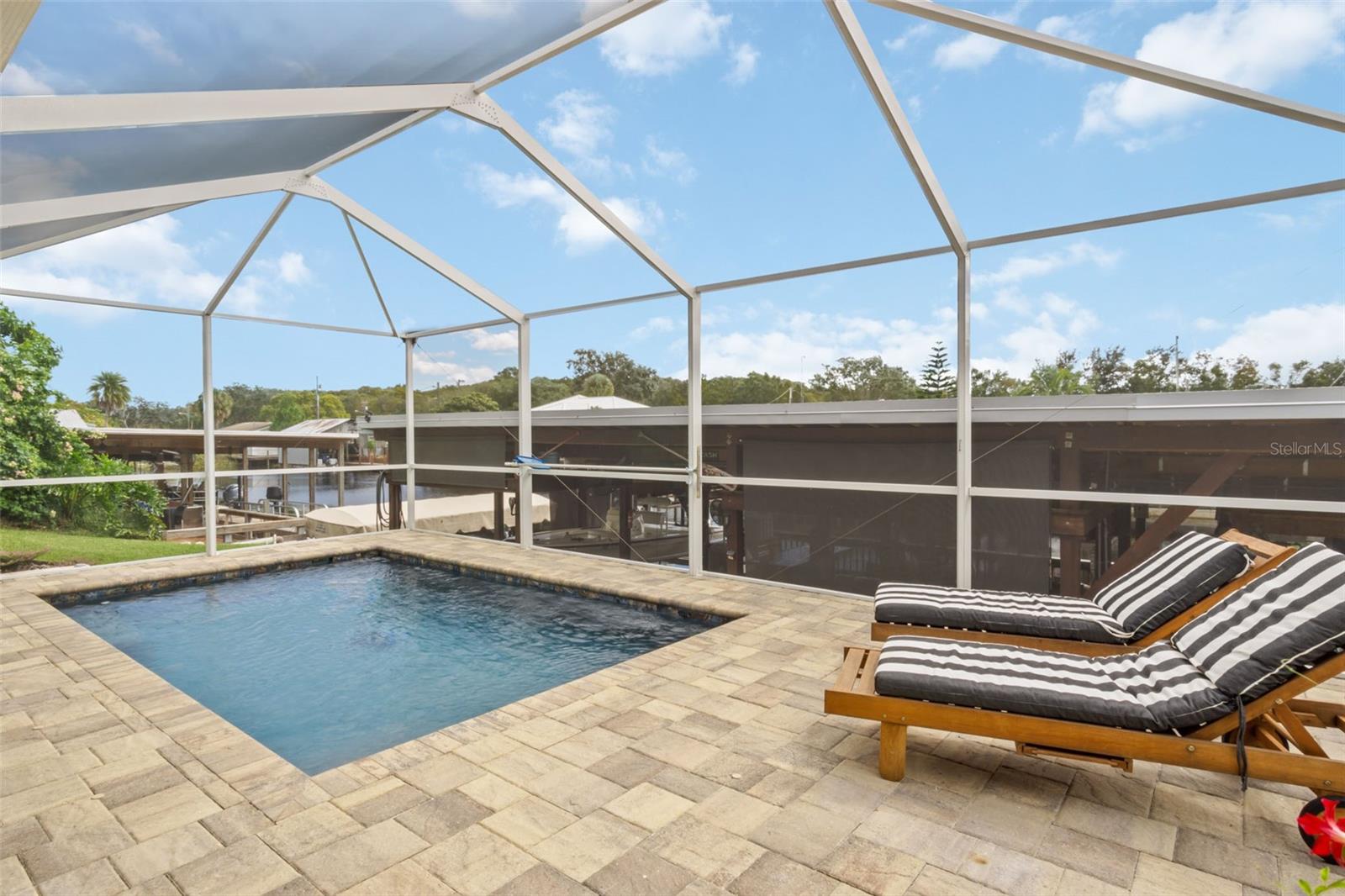 L & M ESTATES 28 - Residential