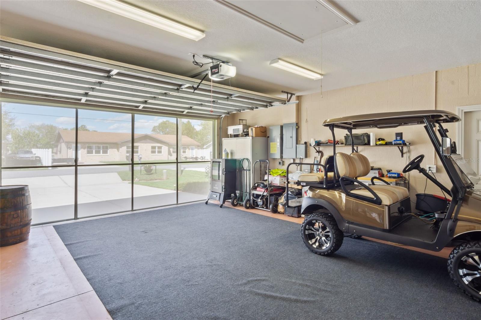 L & M ESTATES 28 - Residential