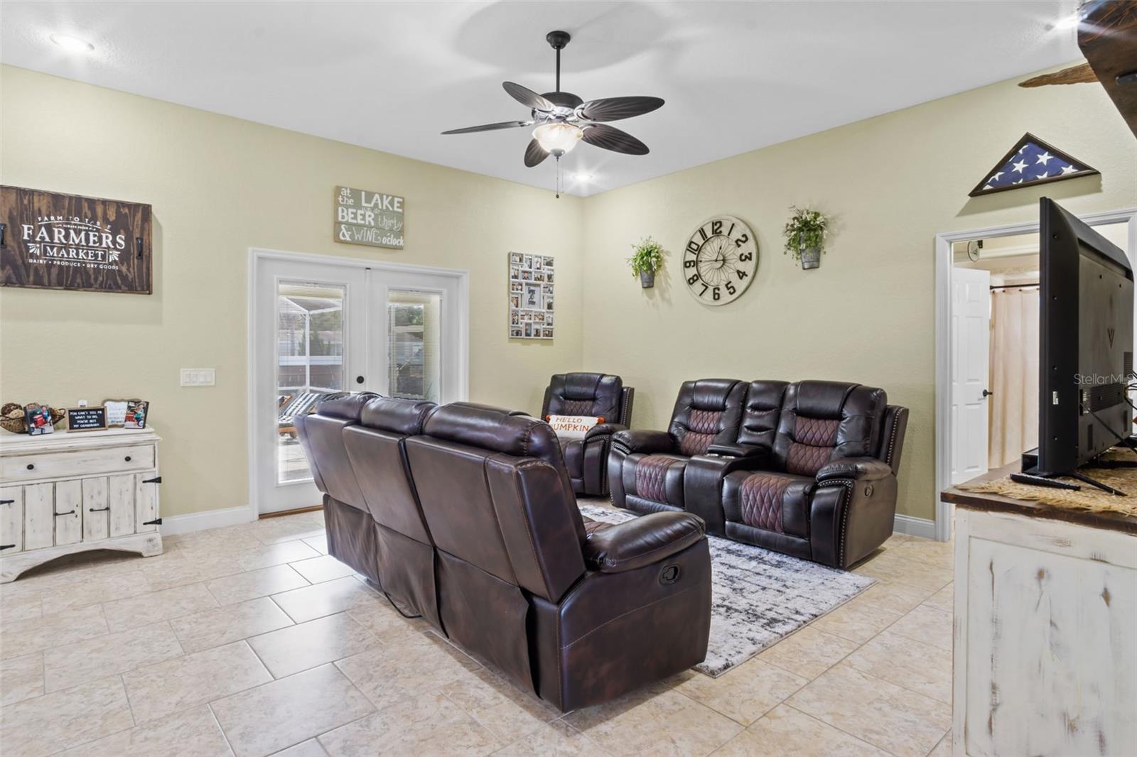 L & M ESTATES 28 - Residential