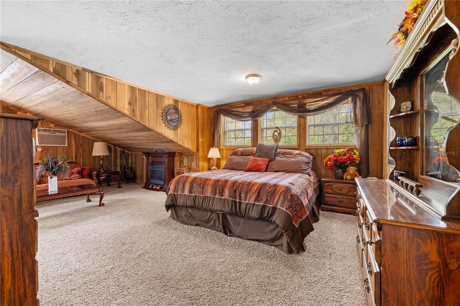 RIDGE MANOR ESTATE - Residential