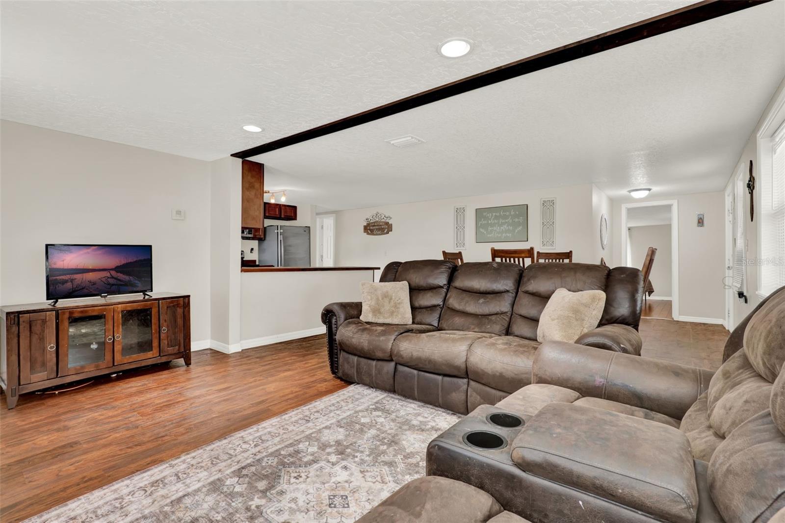 PLYMOUTH TERRACE - Residential