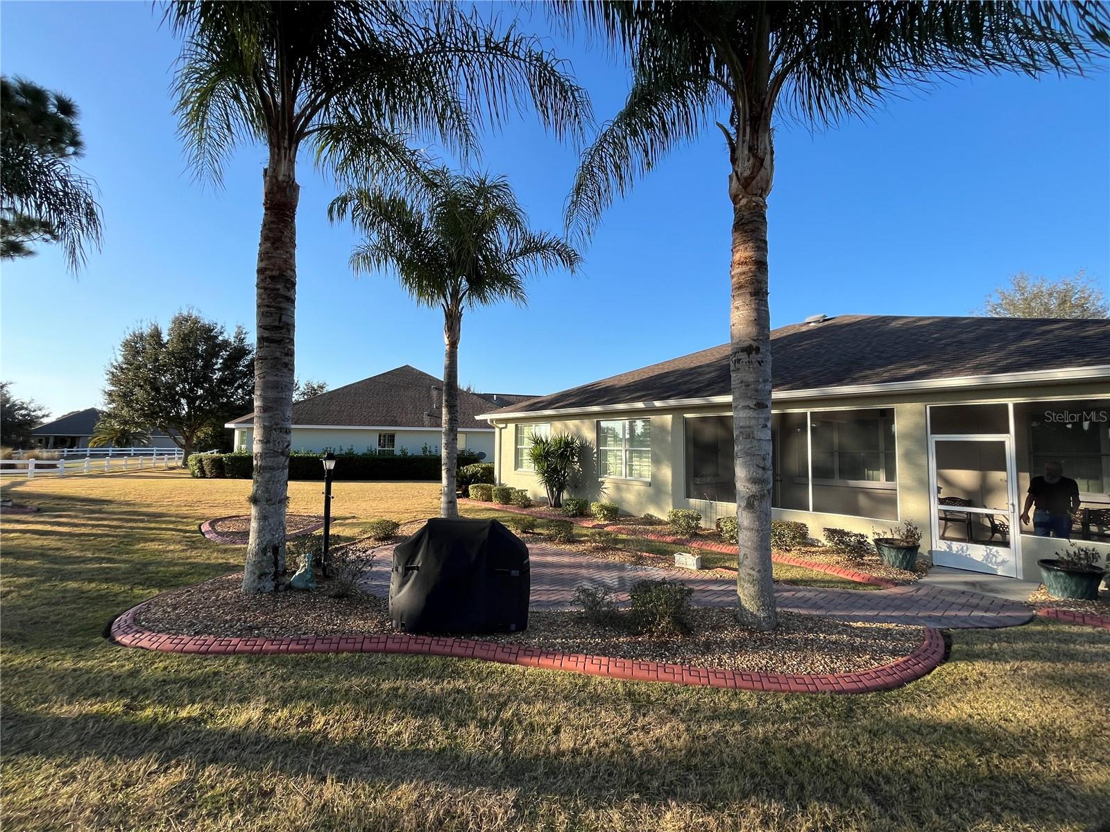 CHANDLER HILLS EAST PH I E I - Residential Lease