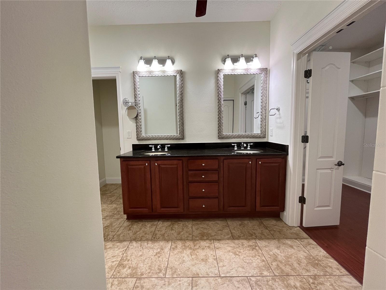 CHANDLER HILLS EAST PH I E I - Residential Lease