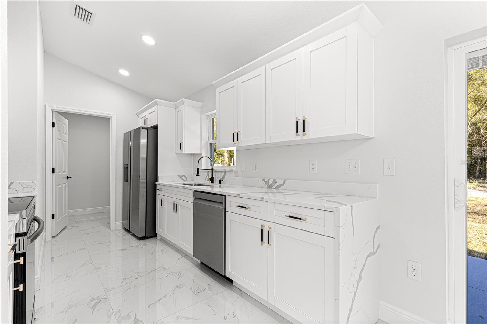 LAKE WEIR HEIGHTS - Residential