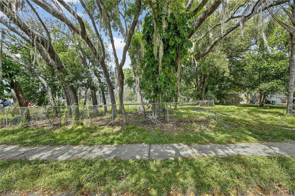 Photo of 5204 E 131st Avenue, Temple Terrace, FL 33617 (MLS # TB8435153)