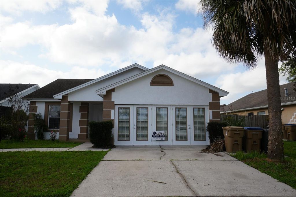 Photo of 205 Indian Point Circle, Kissimmee, FL 34746 (MLS # S5145787)