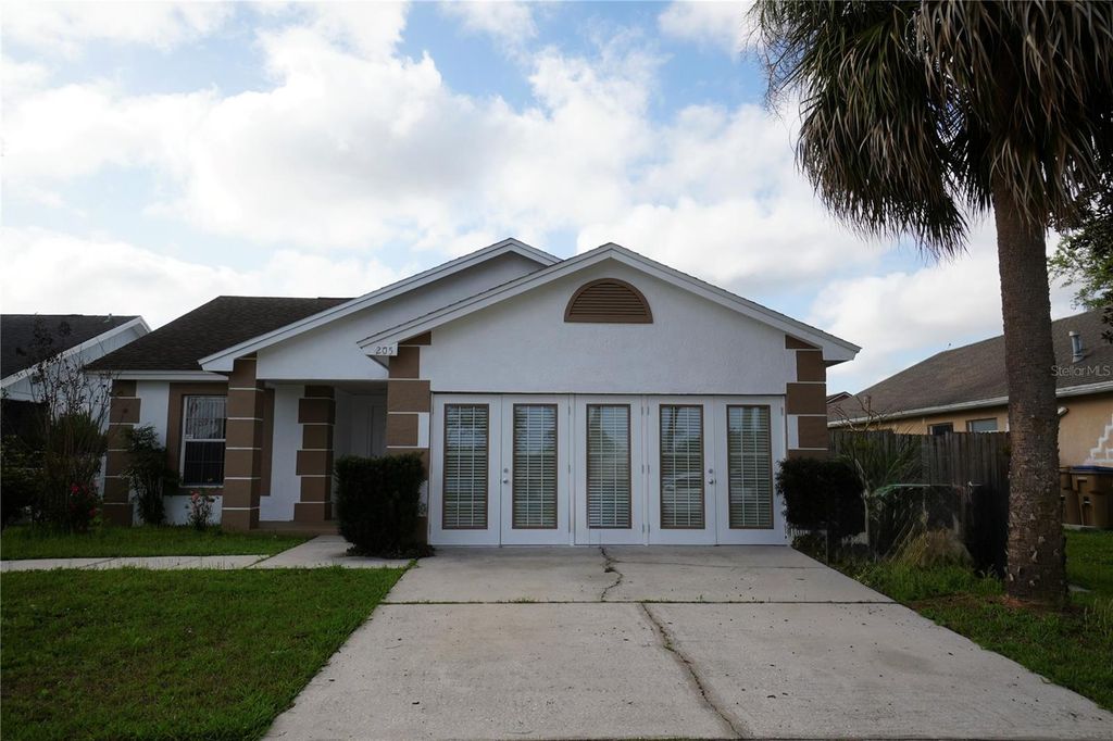 Photo of 205 Indian Point Circle, Kissimmee, FL 34746 (MLS # S5145787)