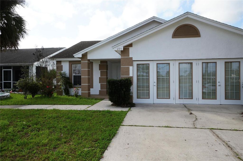 Photo of 205 Indian Point Circle, Kissimmee, FL 34746 (MLS # S5145787)
