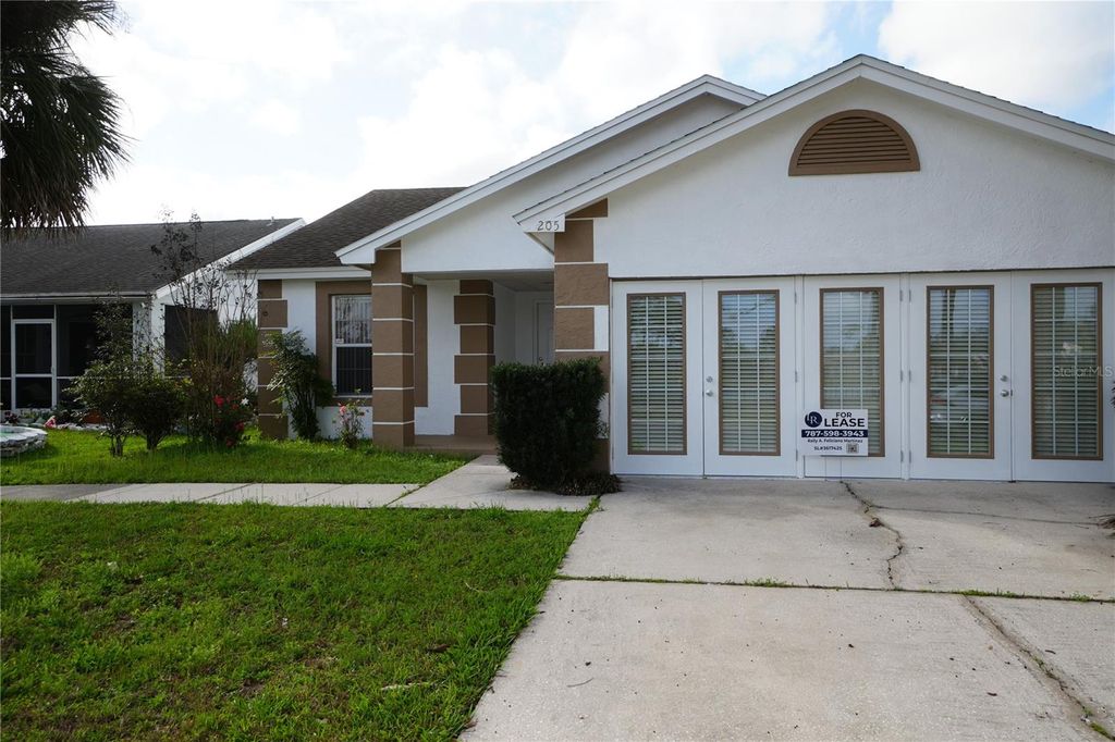 Photo of 205 Indian Point Circle, Kissimmee, FL 34746 (MLS # S5145787)