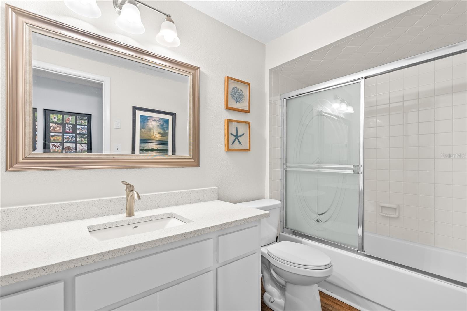 FOREST HILLS - Residential