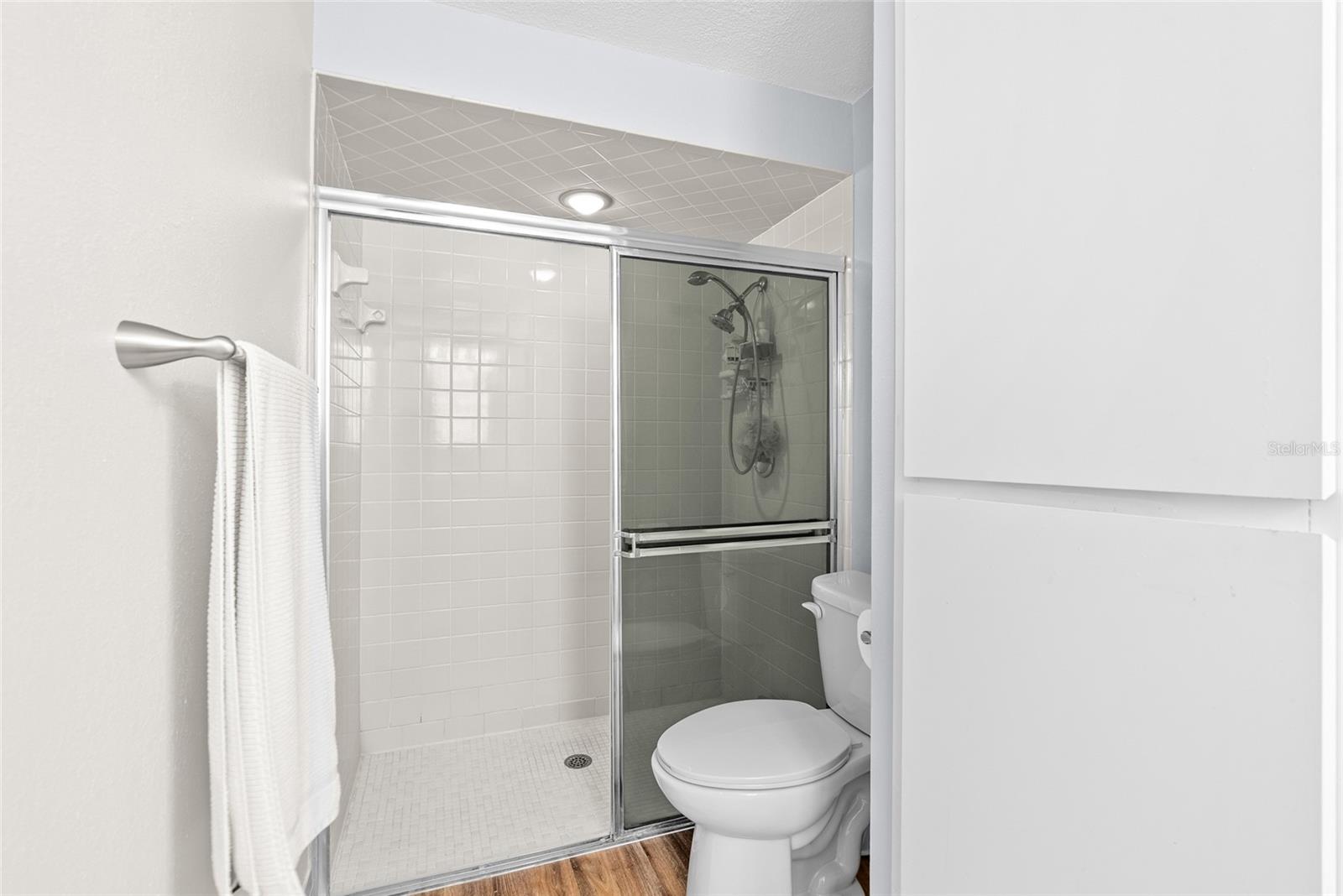 FOREST HILLS - Residential