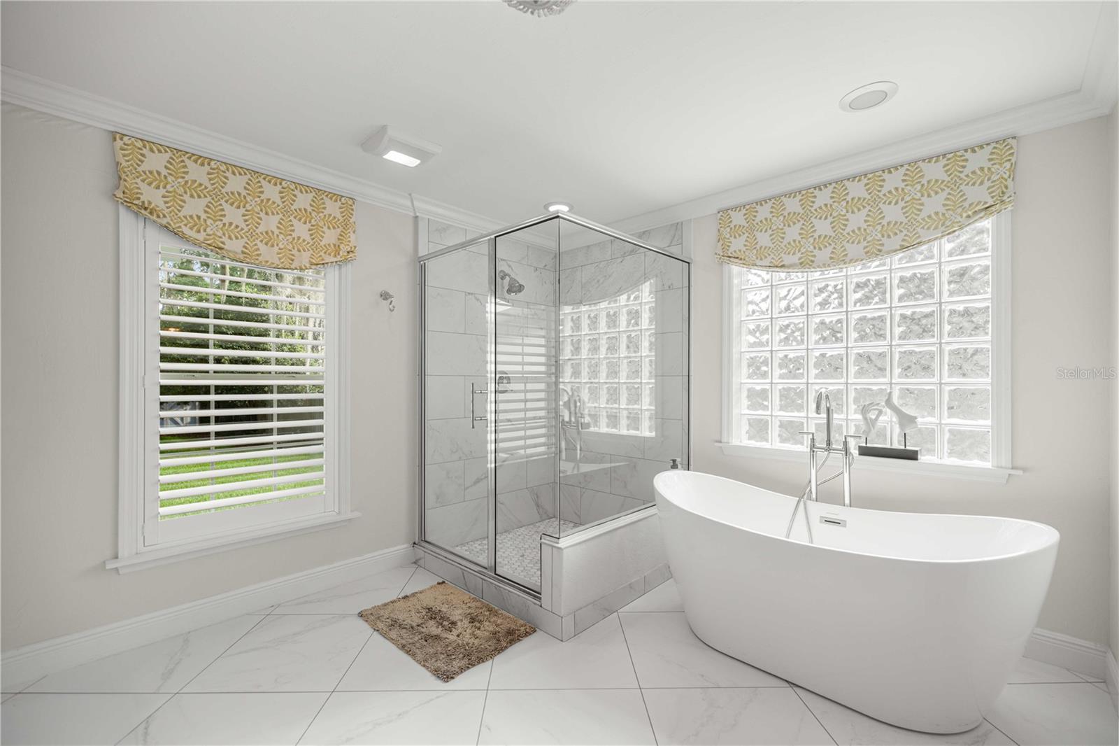 WOODFIELDS - Residential