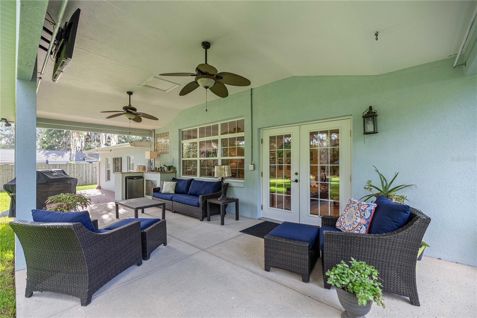 WOODFIELDS - Residential
