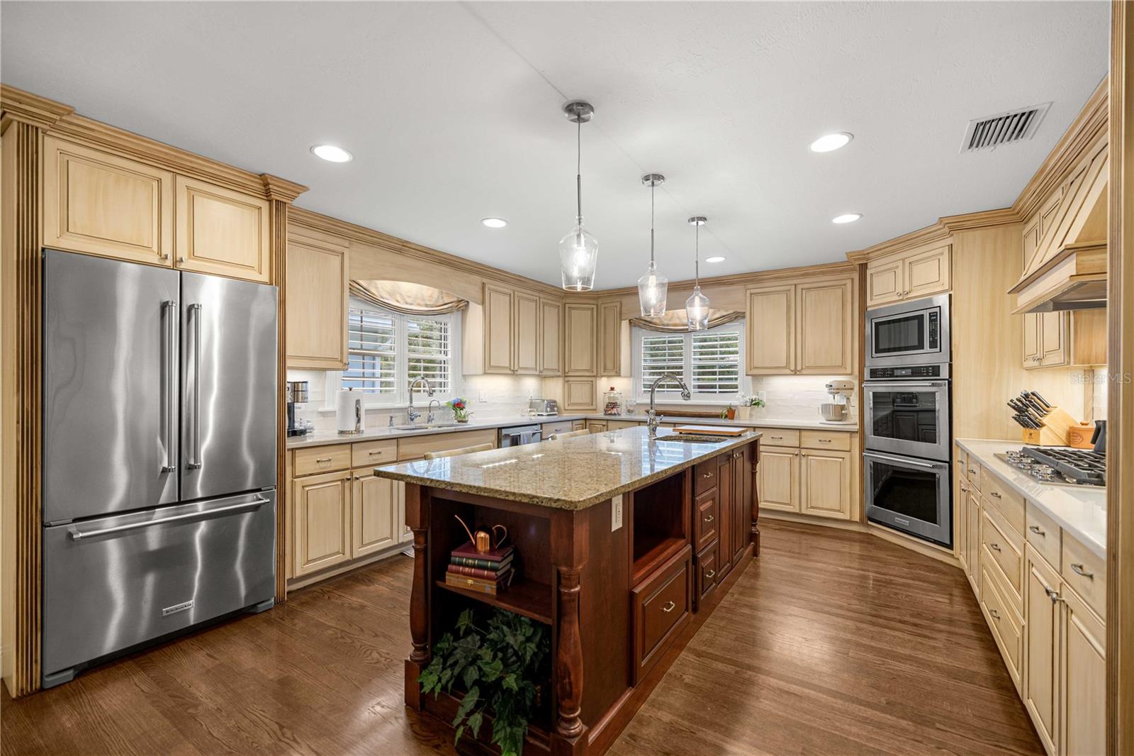 WOODFIELDS - Residential