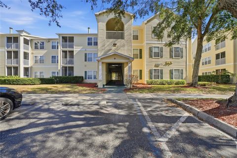 Photo of 18311 Bridle Club Drive, Tampa, FL 33647 (MLS # TB8482501)