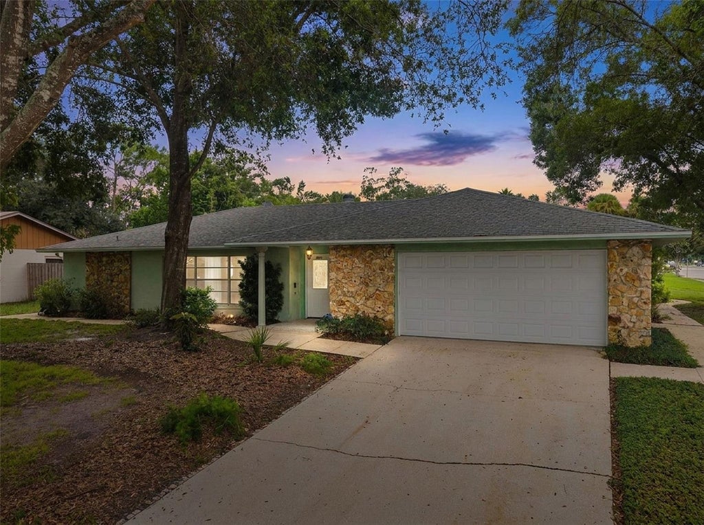 Photo of 101 Suffolk Court, Longwood, FL 32779 (MLS # O6438695)