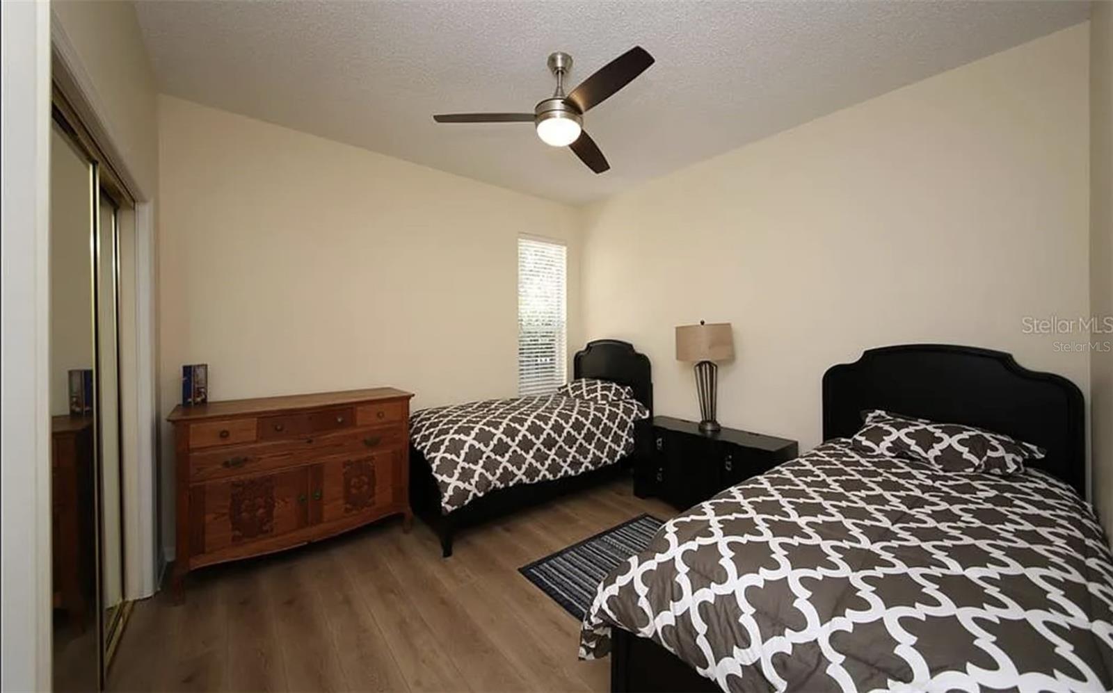 RIVER HILLS COUNTRY CLUB PH - Residential Lease