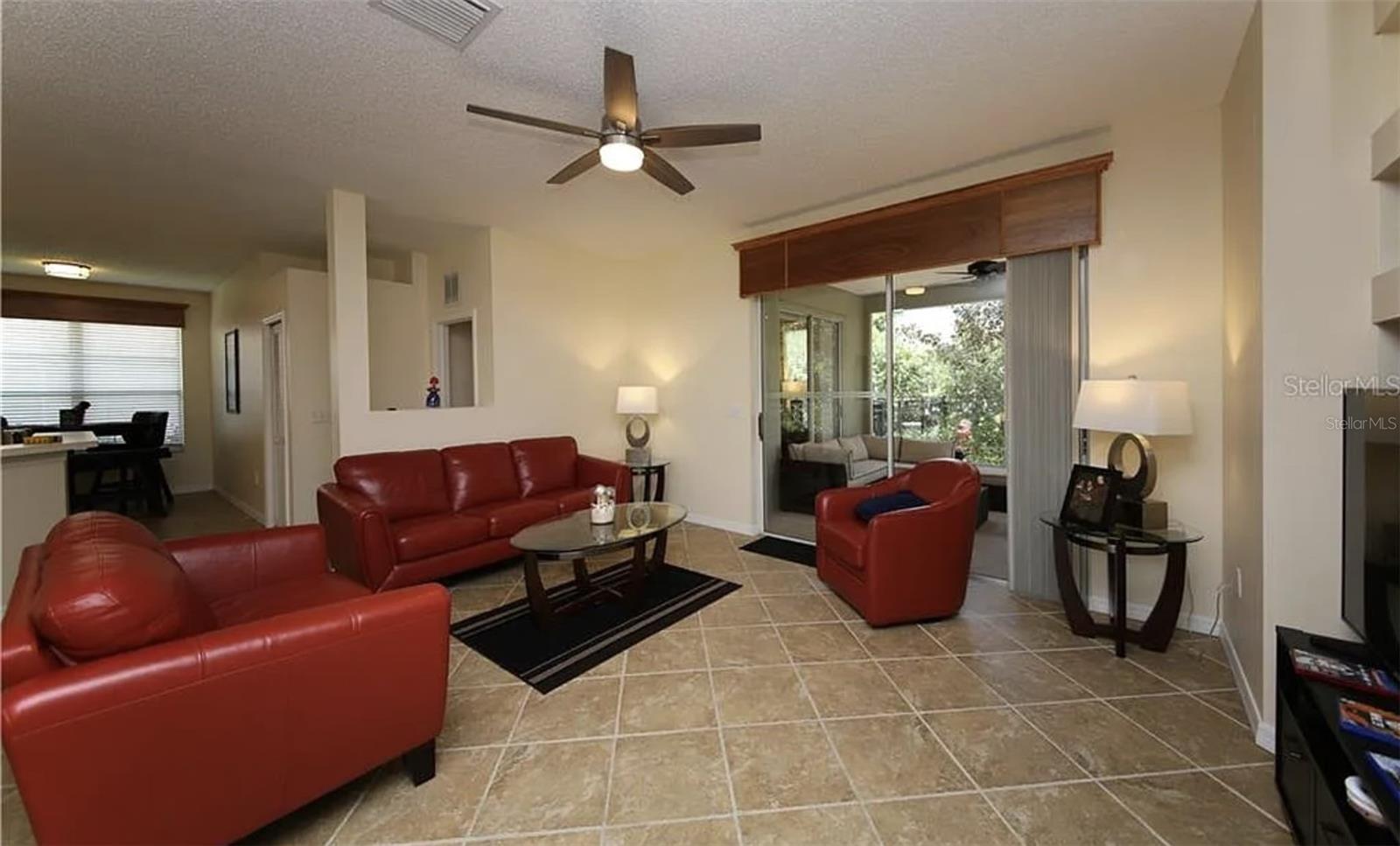 RIVER HILLS COUNTRY CLUB PH - Residential Lease