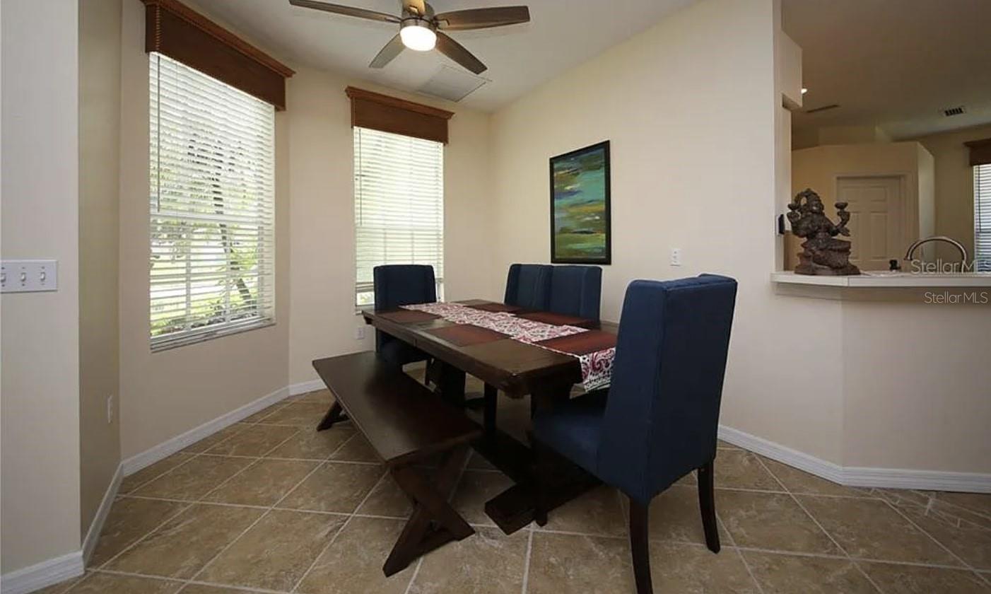 RIVER HILLS COUNTRY CLUB PH - Residential Lease