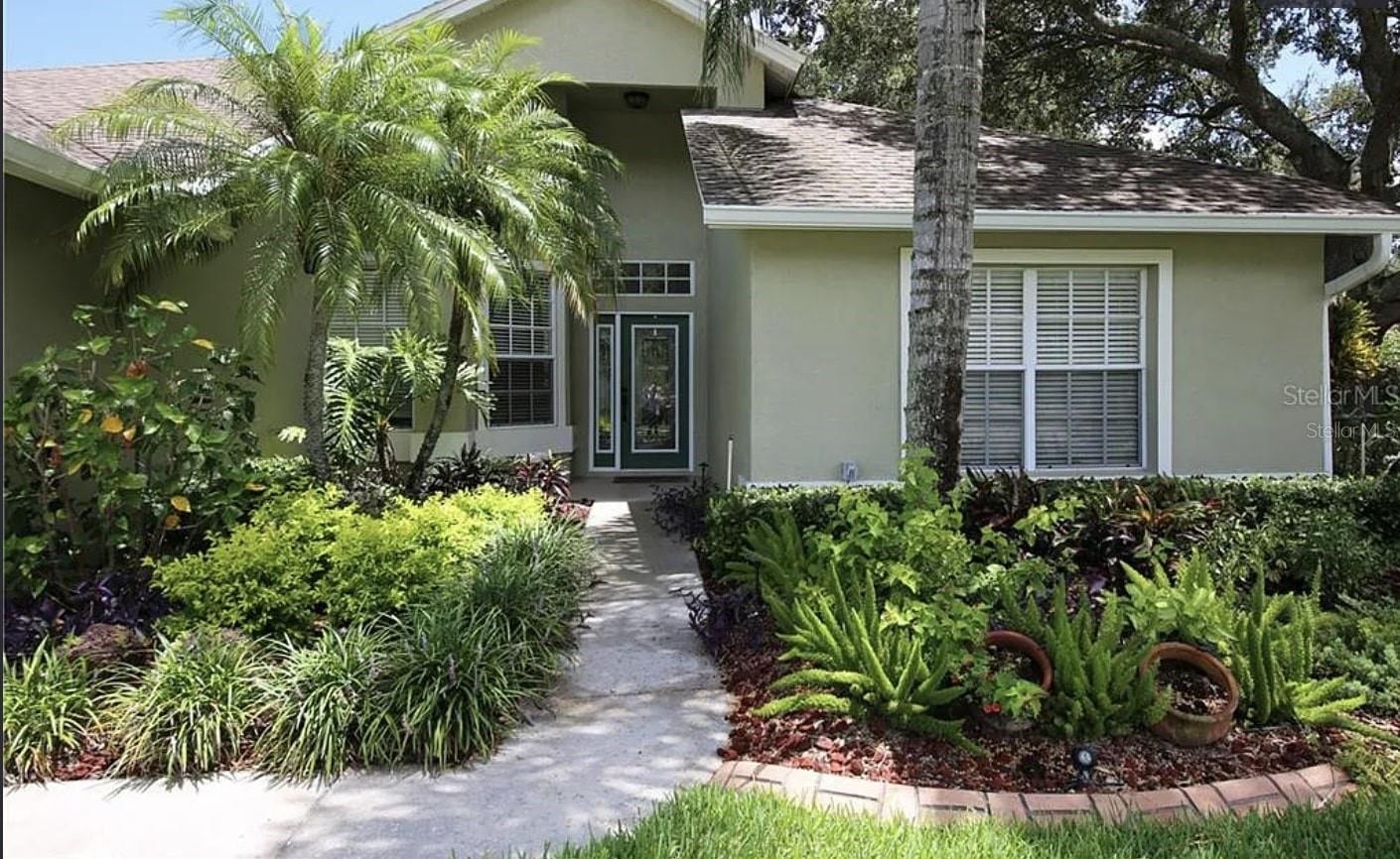 RIVER HILLS COUNTRY CLUB PH - Residential Lease