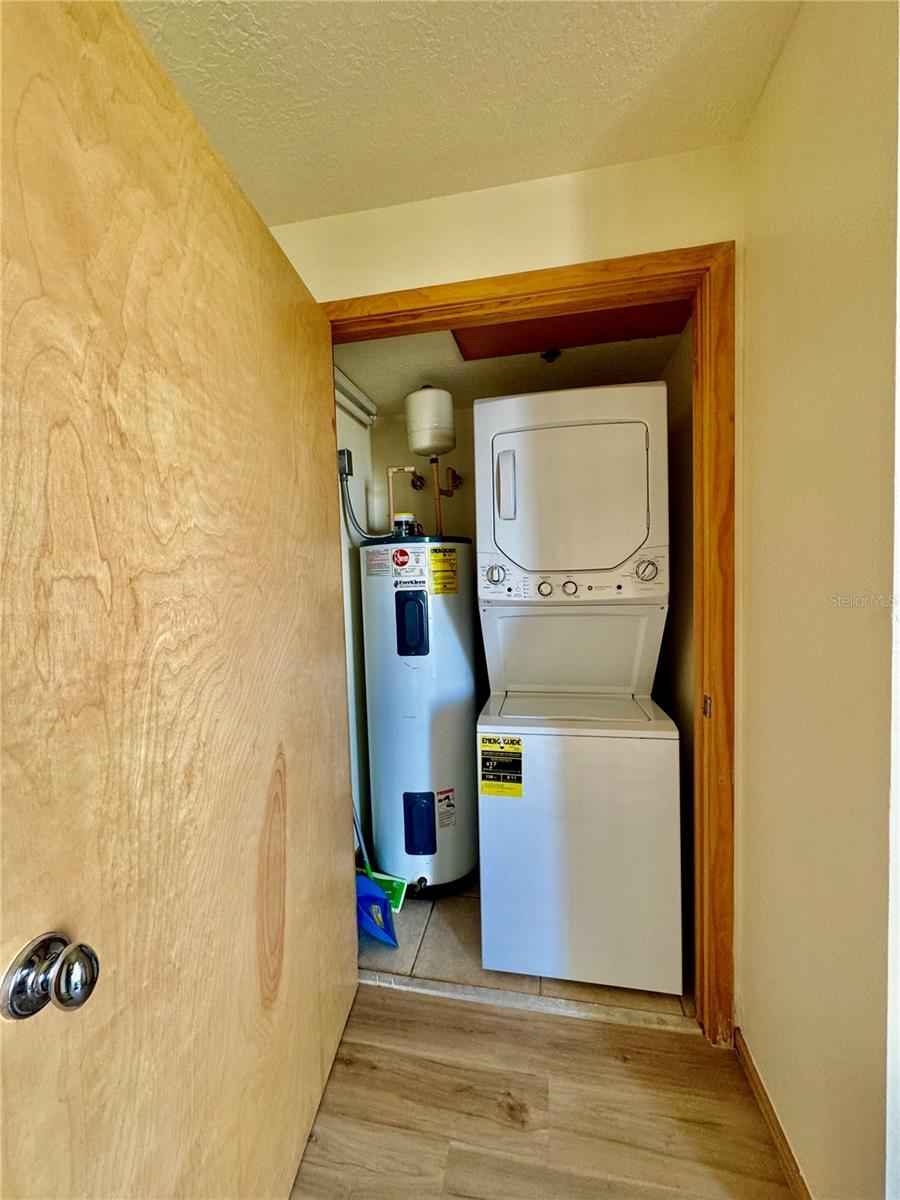 RESIDENCES AT EUROPEAN VILLAGE CONDOMINIUM BLDG C - Residential Lease