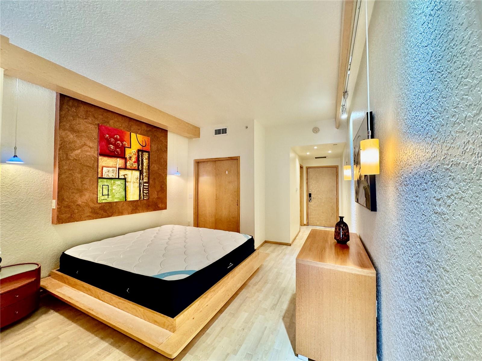 RESIDENCES AT EUROPEAN VILLAGE CONDOMINIUM BLDG C - Residential Lease