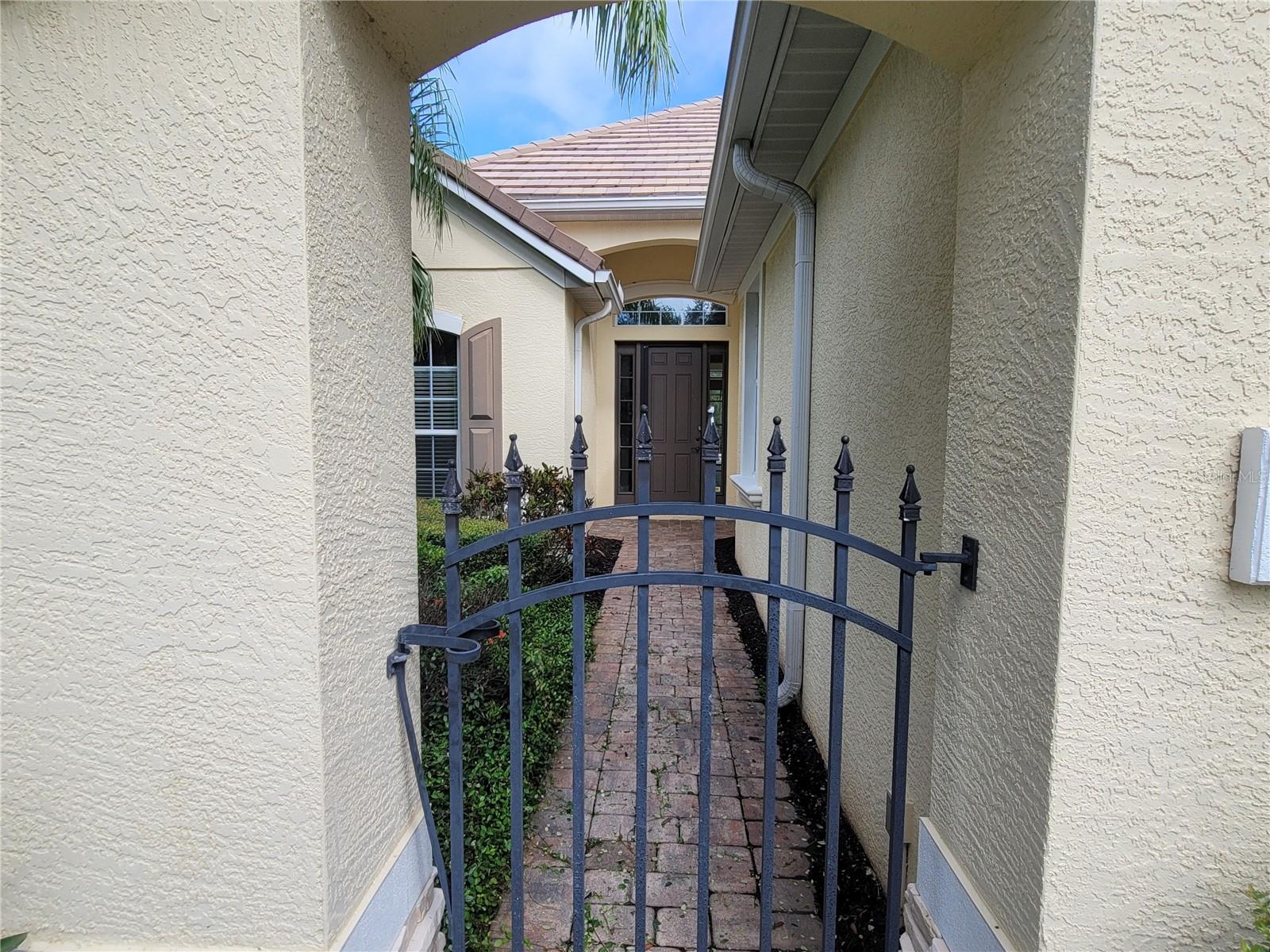 LAKEWOOD RANCH COUNTRY CLUB VILLAGE EE 2A-2E - Residential Lease