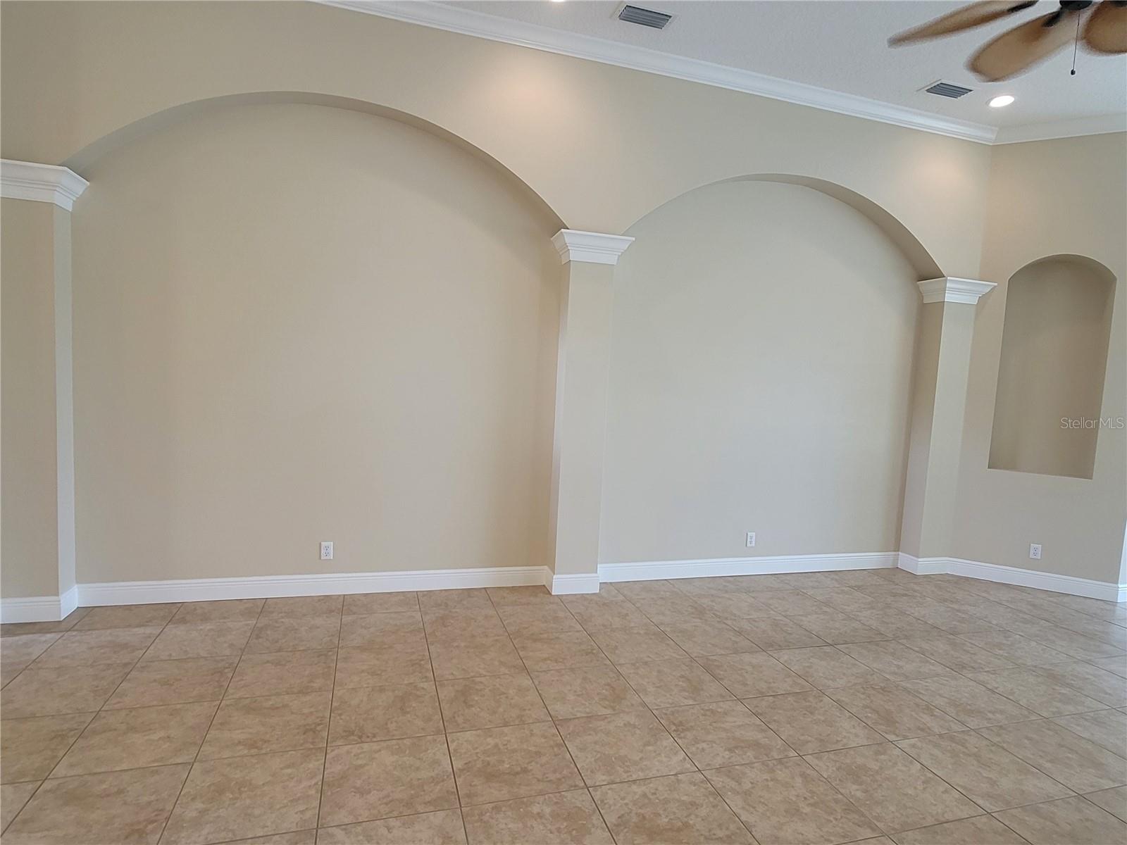 LAKEWOOD RANCH COUNTRY CLUB VILLAGE EE 2A-2E - Residential Lease