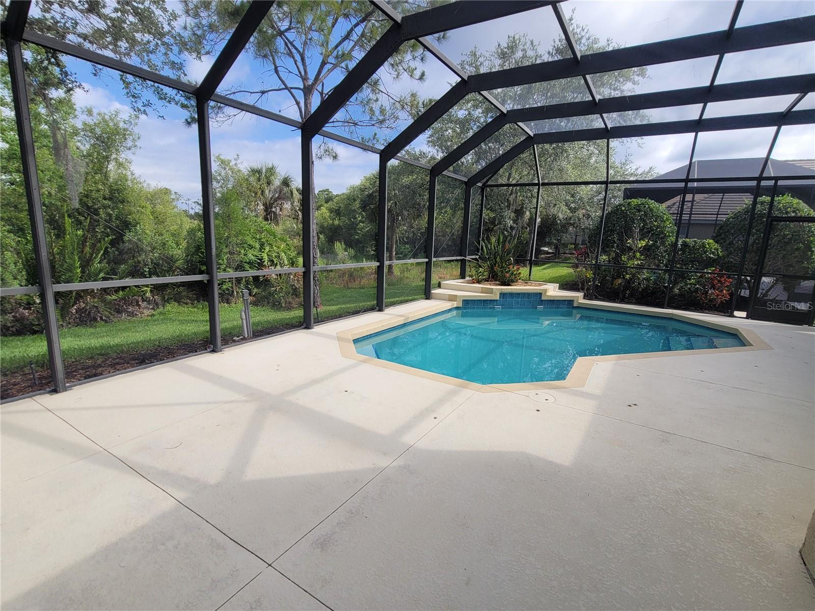 LAKEWOOD RANCH COUNTRY CLUB VILLAGE EE 2A-2E - Residential Lease