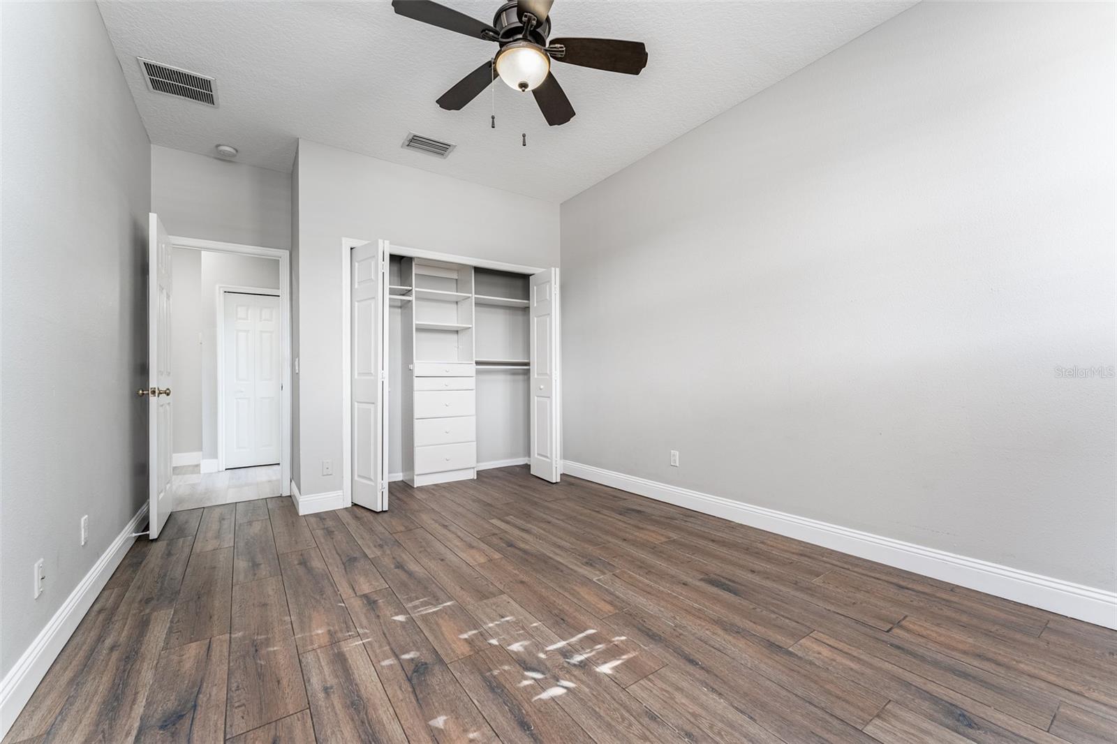 RIVER HILLS COUNTRY CLUB PARCE - Residential