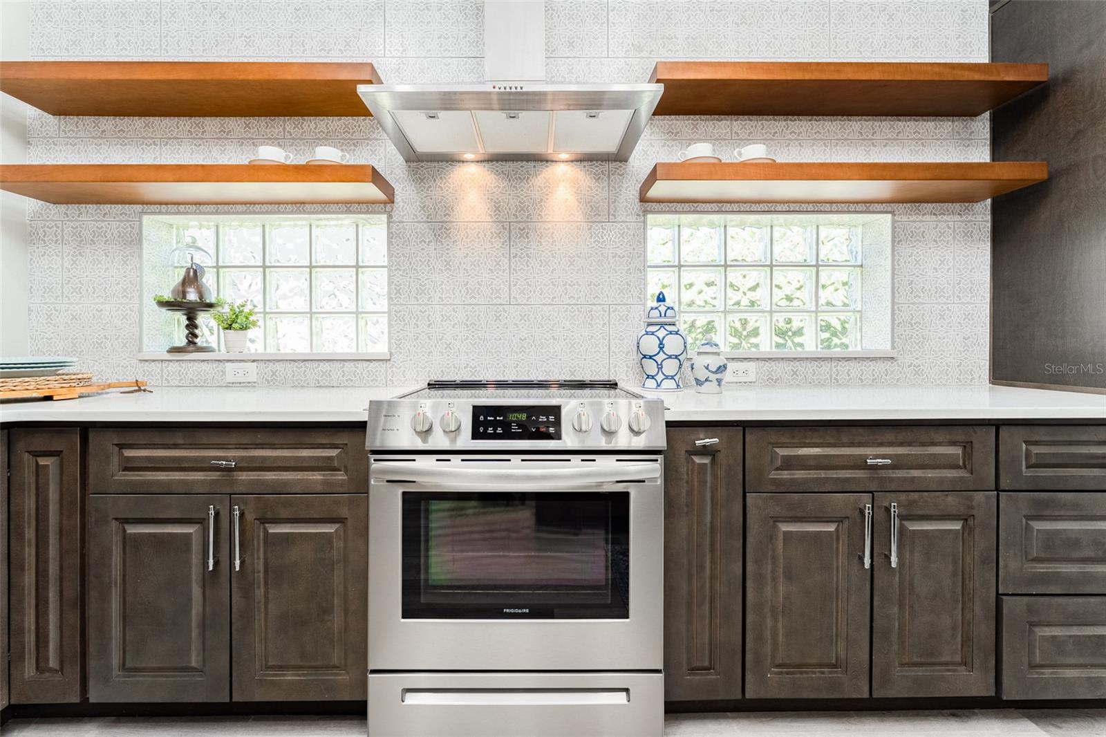 RIVER HILLS COUNTRY CLUB PARCE - Residential