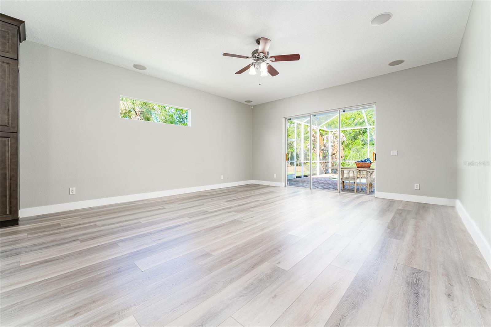 RIVER HILLS COUNTRY CLUB PARCE - Residential