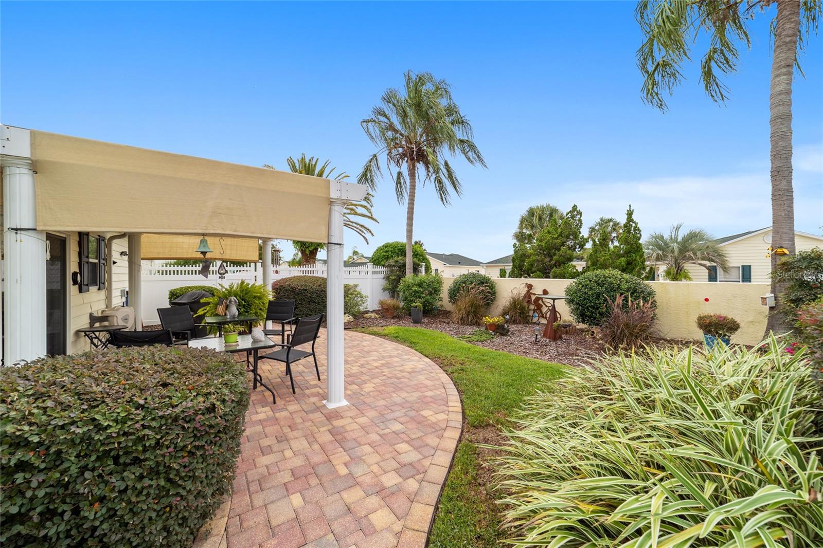 VILLAGES OF SUMTER VILLA ESCANDIDO - Residential