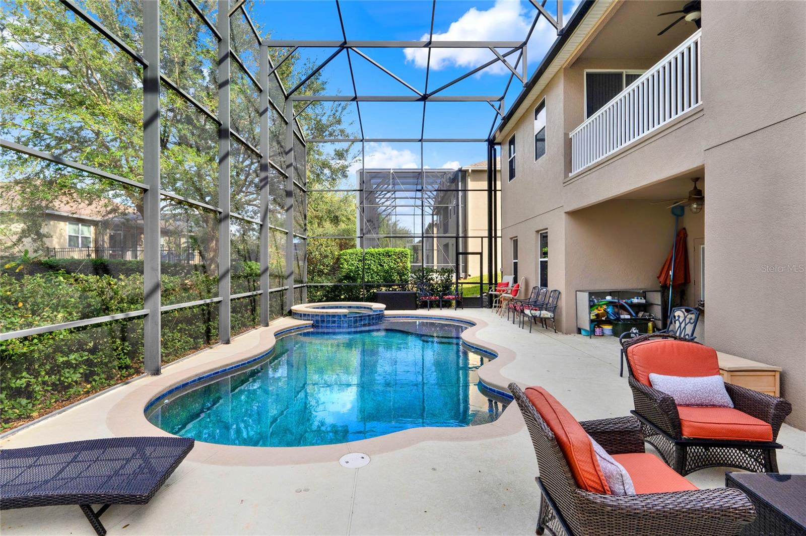 1000 GLENRAVEN LANE