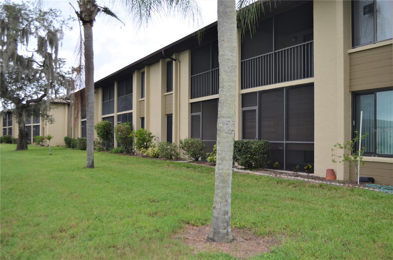 TALA LAKES PH 10 BLDG L - Residential