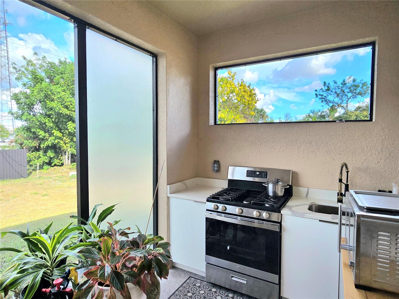 LEELAND HEIGHTS - Residential