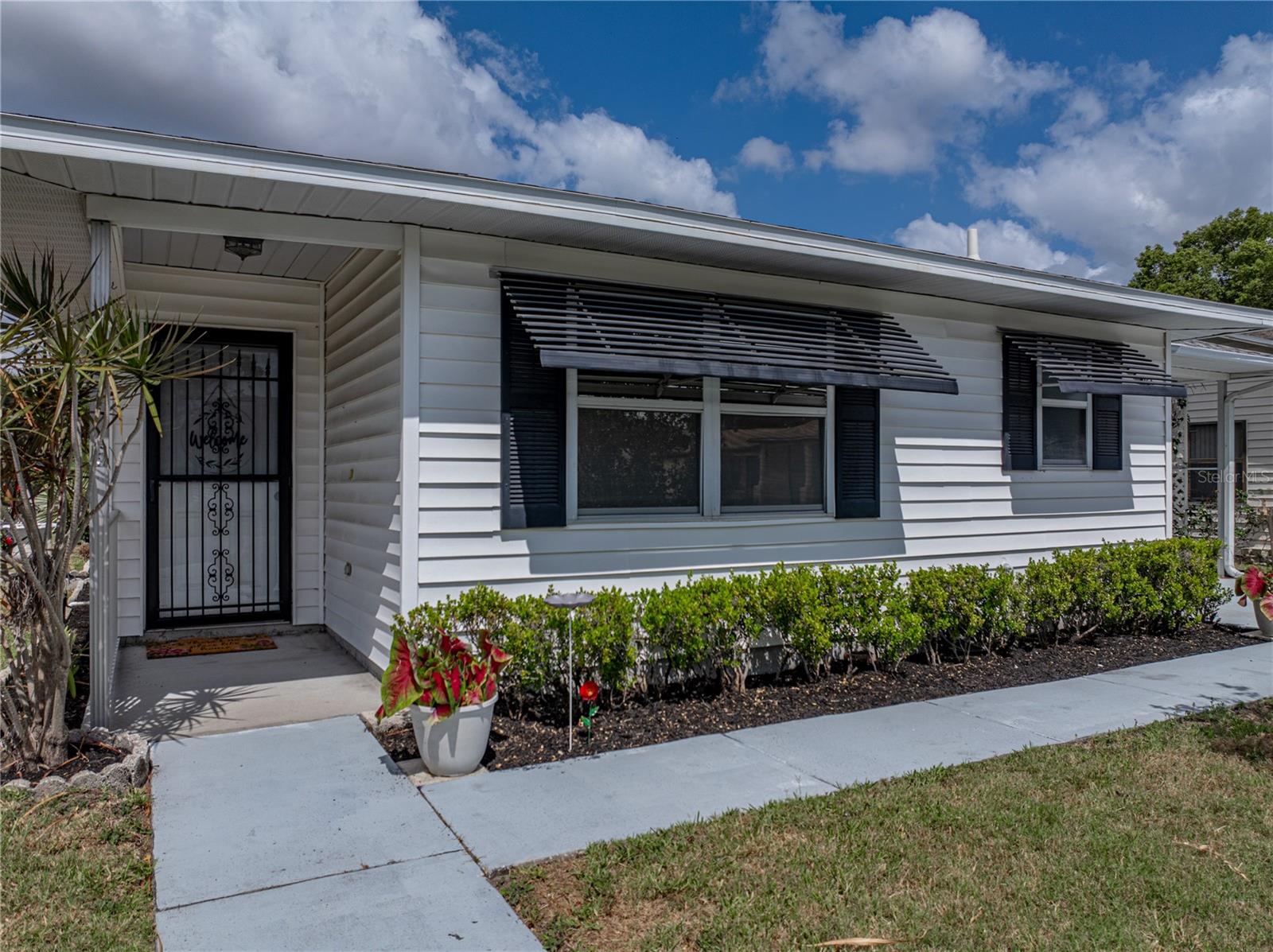 4965 GOLDENVIEW LANE