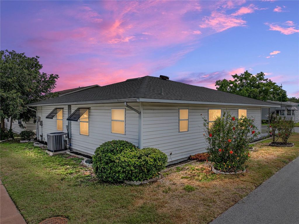 Photo of 4965 Goldenview Lane, Lakeland, FL 33811 (MLS # L4952142)