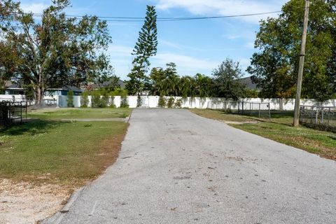 A home in SARASOTA