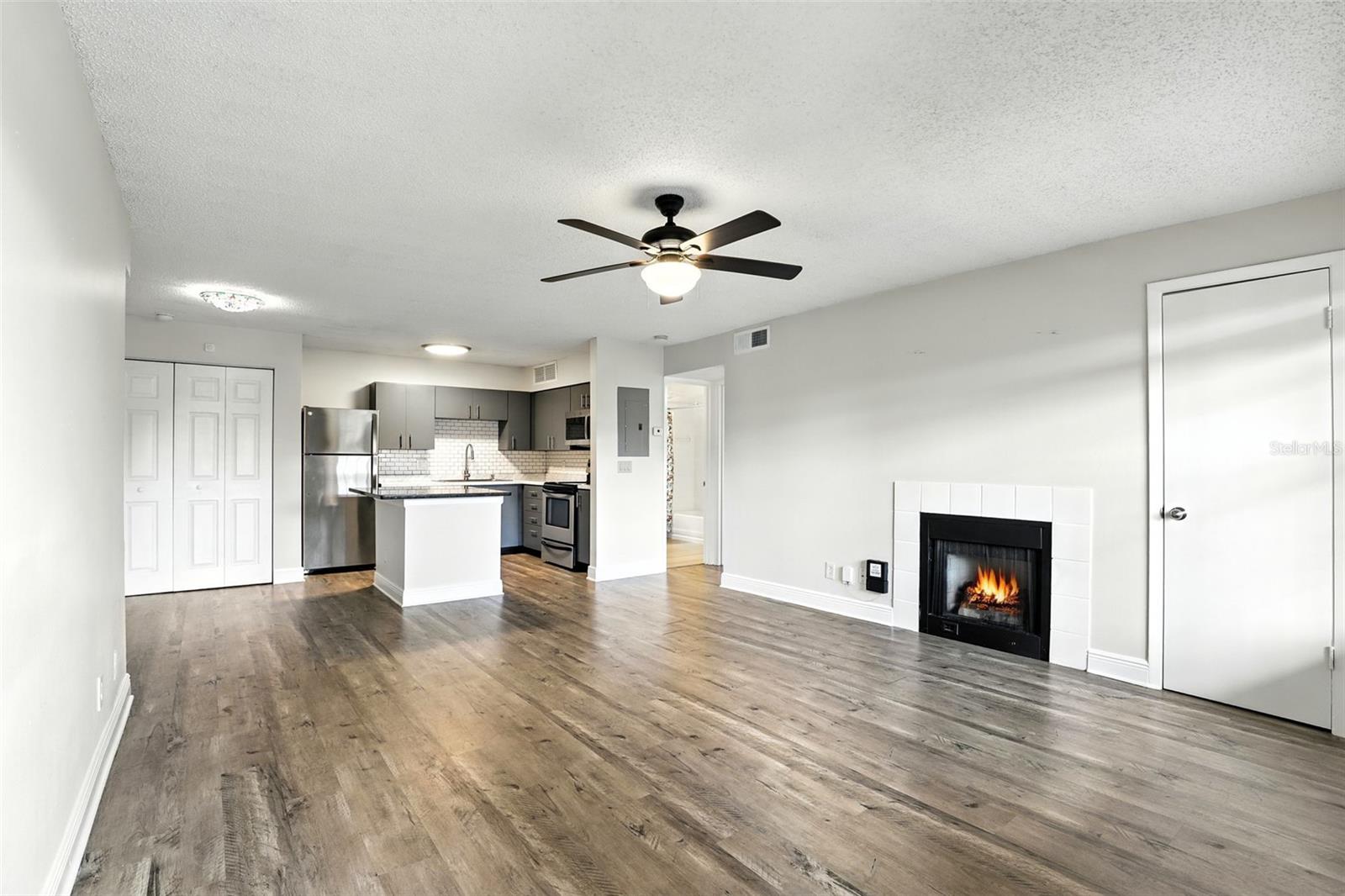 LAKEWOOD PARK A CONDO - Residential