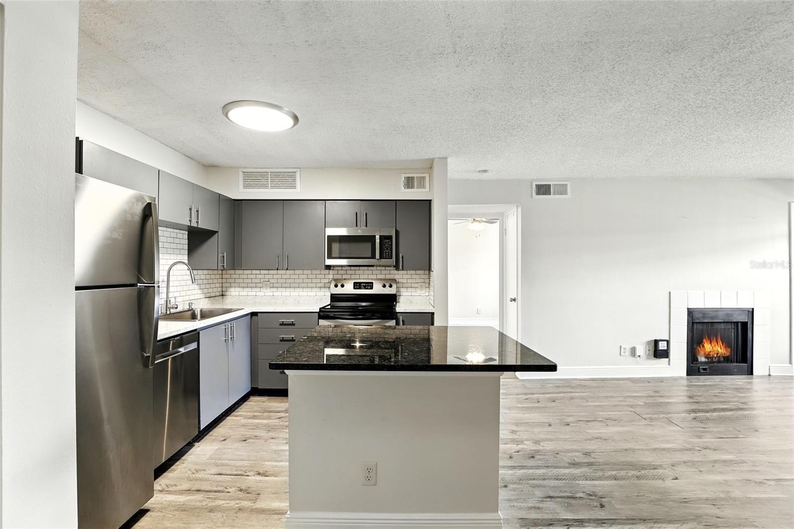 LAKEWOOD PARK A CONDO - Residential