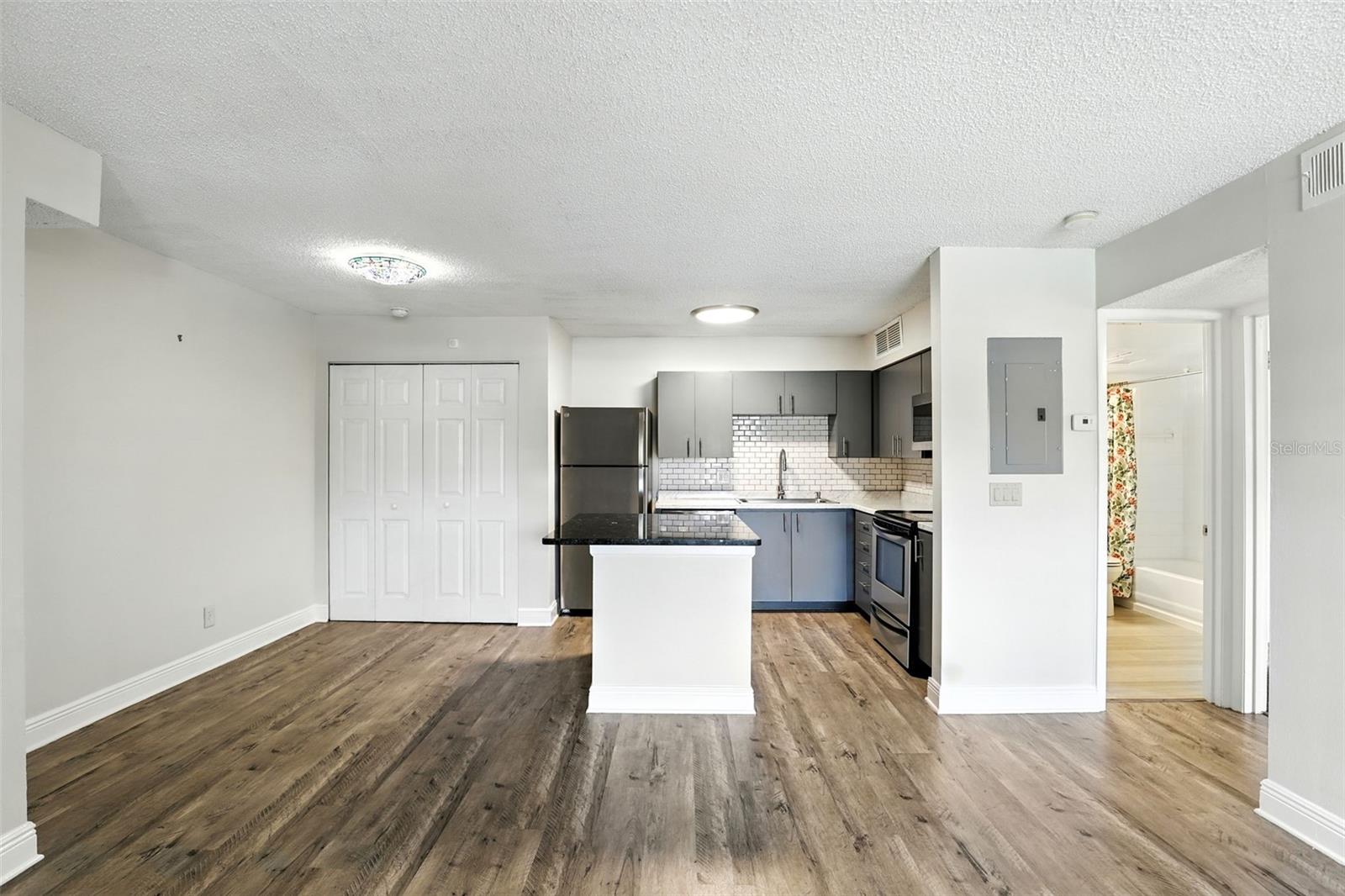 LAKEWOOD PARK A CONDO - Residential