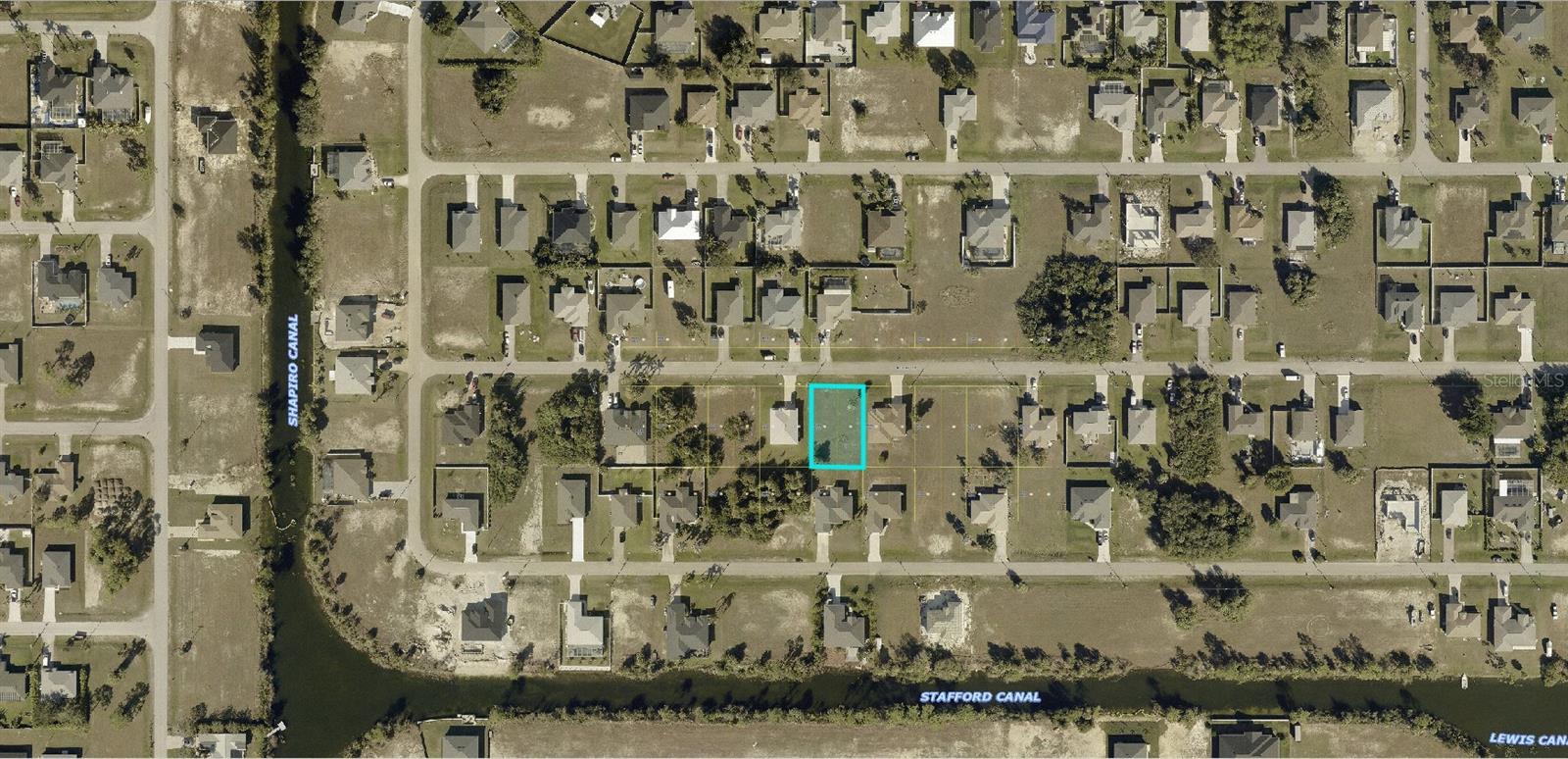 CAPE CORAL - Land