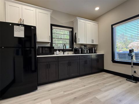 Tiny photo for 154 SE 7th Avenue, Crystal River, FL 34429 (MLS # OM700523)
