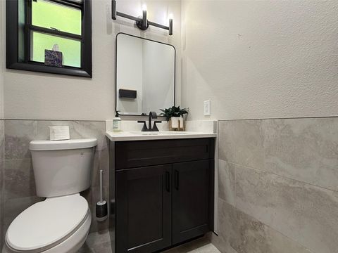Tiny photo for 154 SE 7th Avenue, Crystal River, FL 34429 (MLS # OM700523)