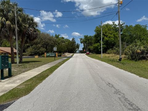 Tiny photo for 154 SE 7th Avenue, Crystal River, FL 34429 (MLS # OM700523)