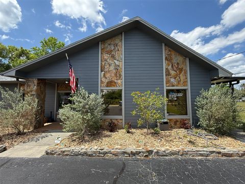 Tiny photo for 154 SE 7th Avenue, Crystal River, FL 34429 (MLS # OM700523)
